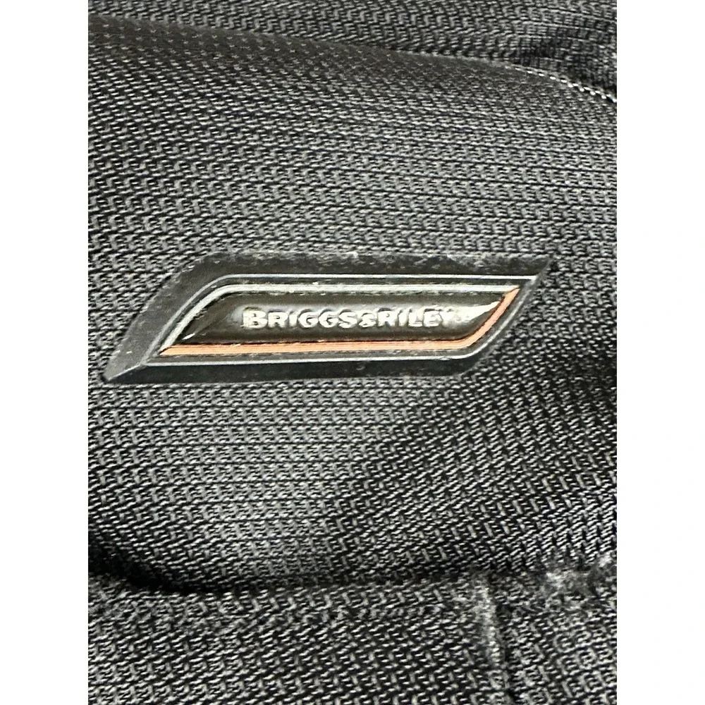 Briggs & Riley-High End Luggage-Verb Live Backpack-VB415-4-Multiple Compartments